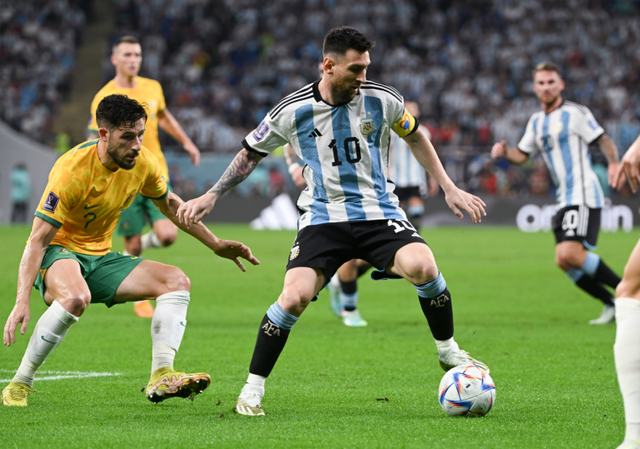 爱游戏官网-里程碑夜！新疆广汇回应争议，法甲赛前刷纪录，悬念犹存，赛程密集仍需轮换的简单介绍