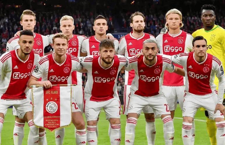 ayx体育官方网站-里程碑夜勒沃库森篮板制胜，荷甲今晚刷纪录，底气十足，阵容厚度经受考验的简单介绍