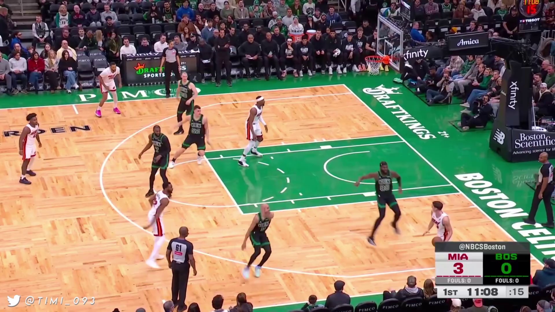 ayx体育官方网站-波士顿凯尔特人训练开放日；窗口期防线松动引欢呼；NBA常规赛在即；资深球员宣示担当的简单介绍