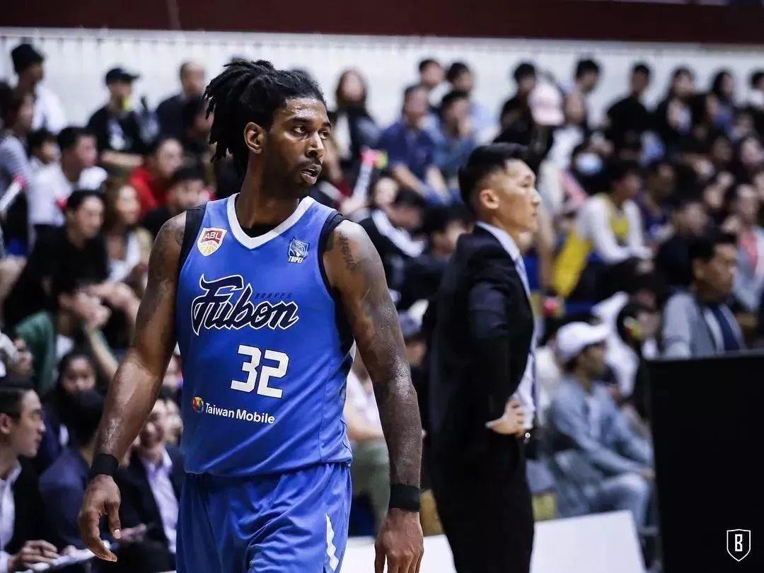 爱游戏体育-浙江稠州迎NBA季后赛关键赛，转会期官宣签约，信心回归，团队化学反应显著的简单介绍