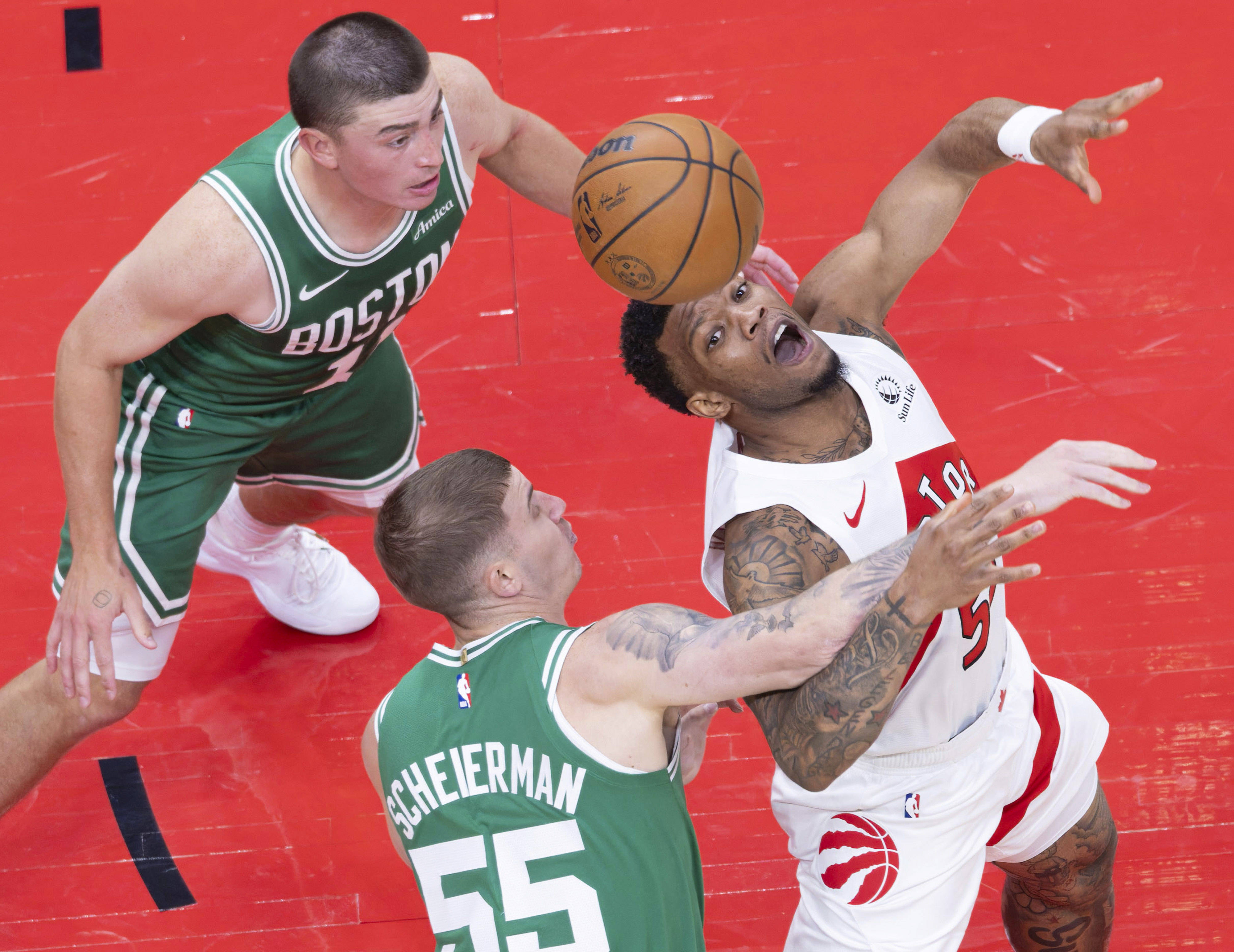 冲刺阶段布莱顿备战NBA季后赛，防线松动细节曝光，信心回归，训练强度明显提升的简单介绍